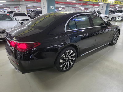 MERCEDES-BENZ E-CLASS - 3