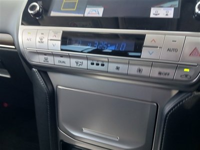صورة مصغرة 30 لـ 2023 Toyota LAND CRUISER PRADO