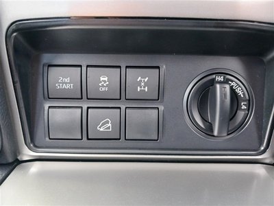 صورة مصغرة 32 لـ 2023 Toyota LAND CRUISER PRADO