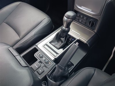 صورة مصغرة 31 لـ 2023 Toyota LAND CRUISER PRADO
