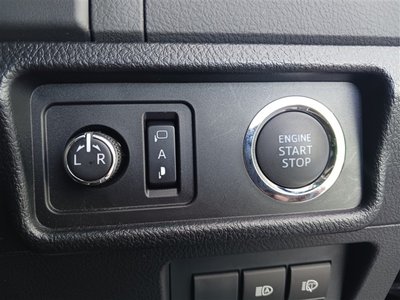 صورة مصغرة 34 لـ 2023 Toyota LAND CRUISER PRADO