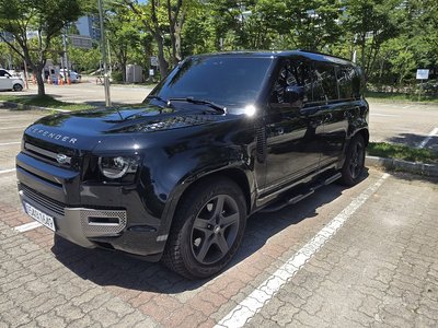 LAND ROVER DEFENDER - 1