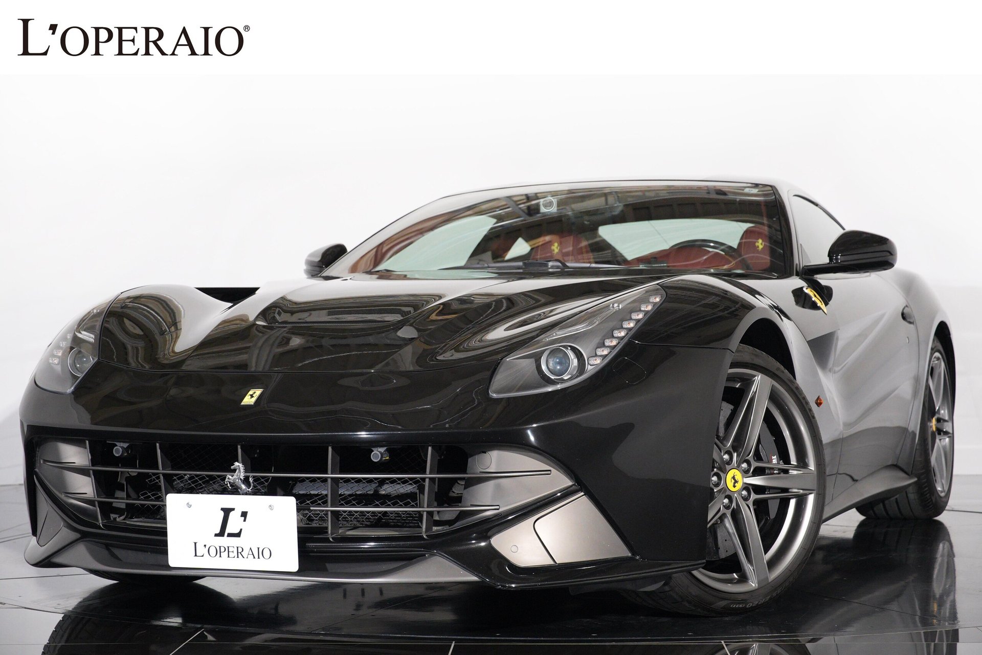 FERRARI F12 BERLINETTA - View 1