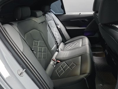 2024 BMW 5 SERIES — миниатюра 17