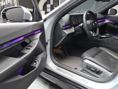2024 BMW 5 SERIES — миниатюра 13