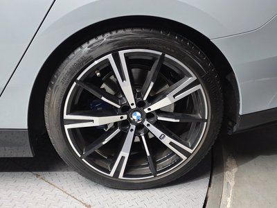 صورة 8 لـ 2024 BMW 5 SERIES