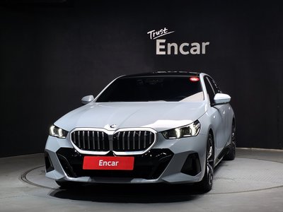 صورة 2 لـ 2024 BMW 5 SERIES