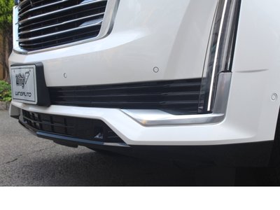 CADILLAC ESCALADE - 6