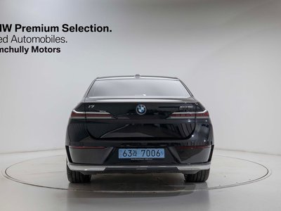 2023 BMW I7 — фото 2
