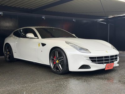 FERRARI FF - 4