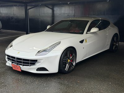 2015 Ferrari FF — миниатюра 11