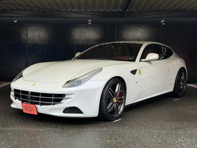 FERRARI FF - 1