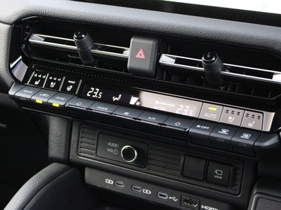 TOYOTA LAND CRUISER 250 - 10