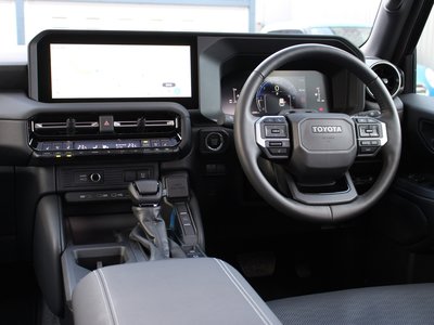 TOYOTA LAND CRUISER 250 - 5