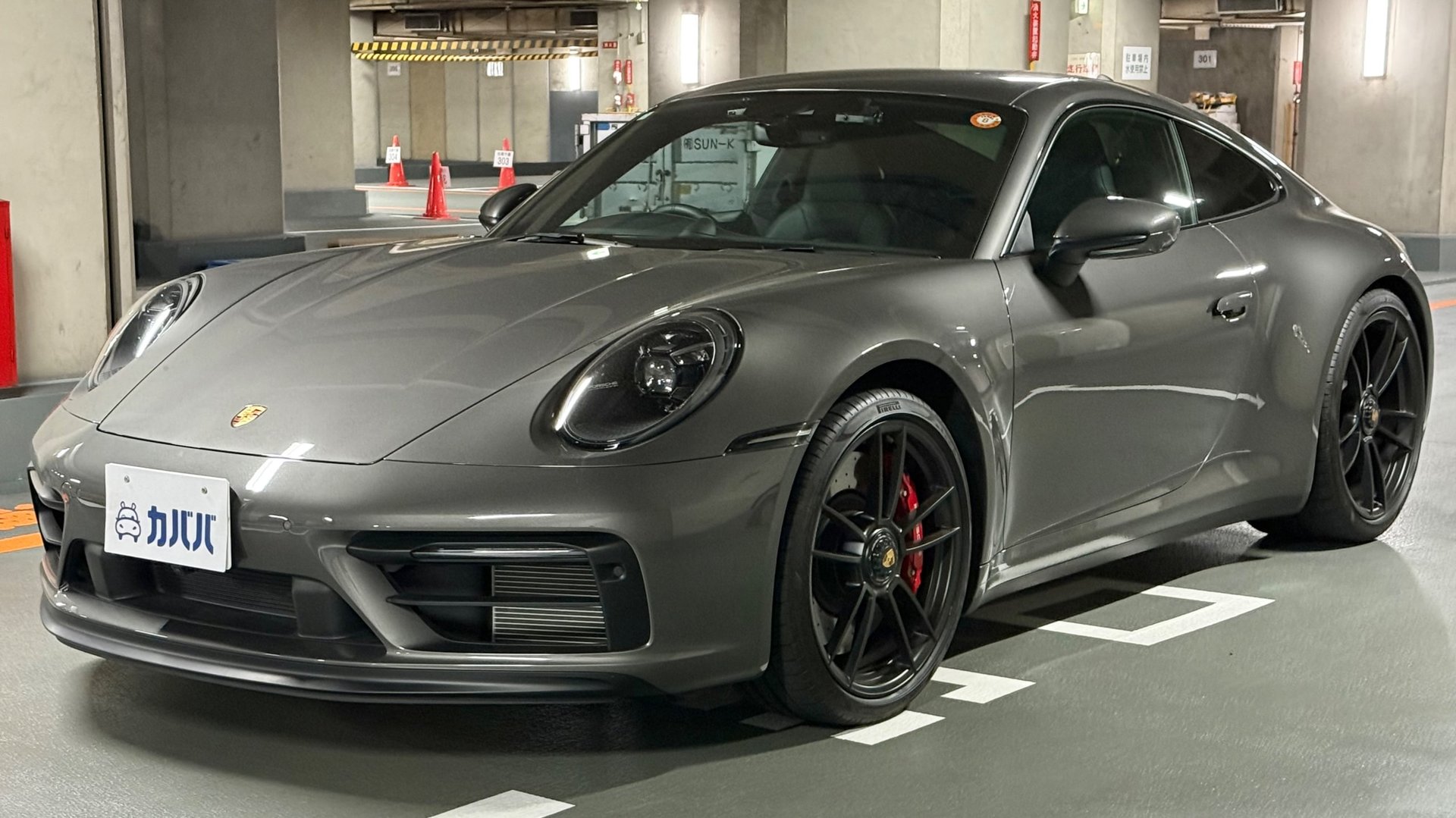 PORSCHE 911 CARRERA GTS - View 1