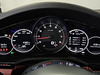PORSCHE CAYENNE - 8