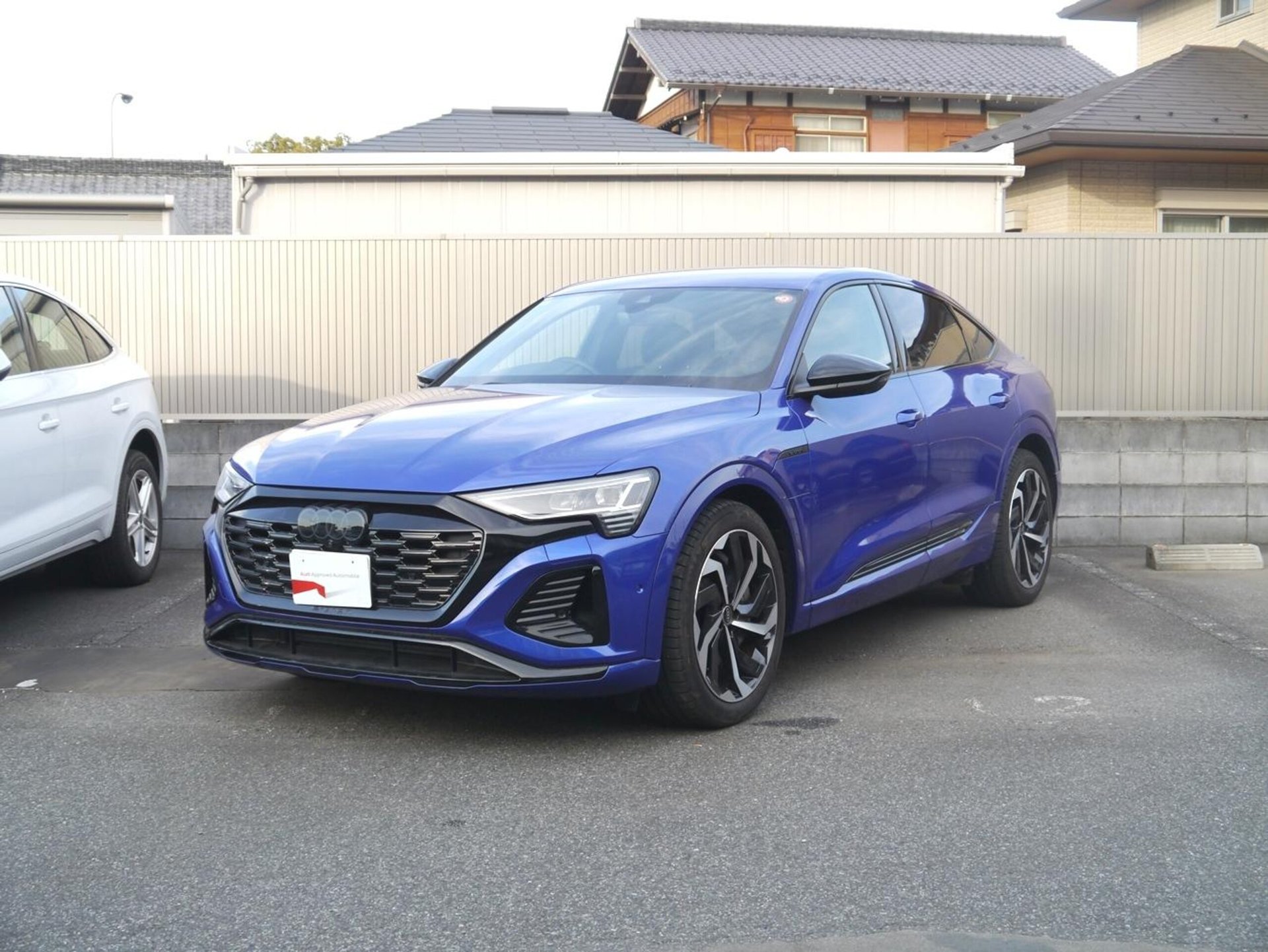 AUDI Q8 SPORTBACK E-TRON - View 1