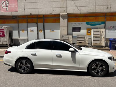2024 Mercedes-BENZ E-CLASS photo 2