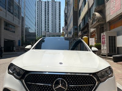 2024 Mercedes-BENZ E-CLASS photo 1