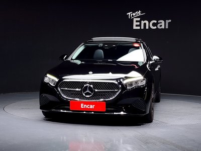 MERCEDES-BENZ E-CLASS - 2