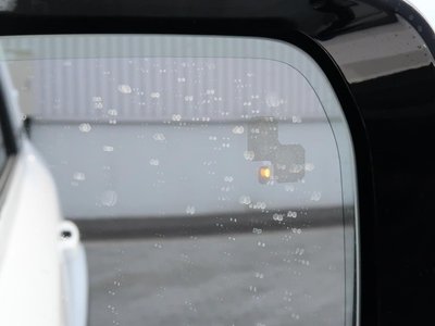 LAND ROVER DEFENDER - 9