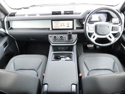 LAND ROVER DEFENDER - 2