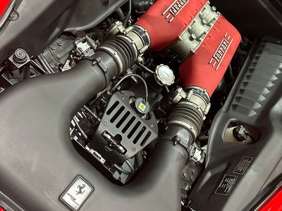 2010 Ferrari 458 ITALIA thumbnail 32