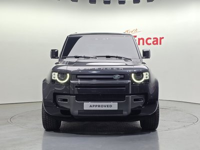 LAND ROVER DEFENDER - 8