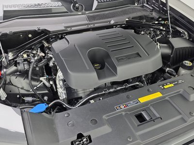 LAND ROVER DEFENDER - 10