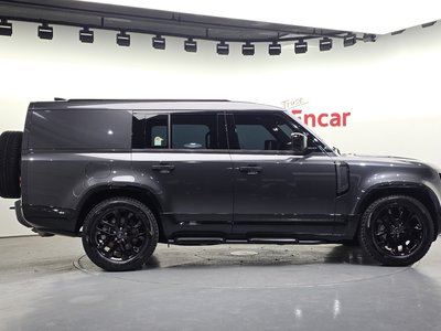 LAND ROVER DEFENDER - 7