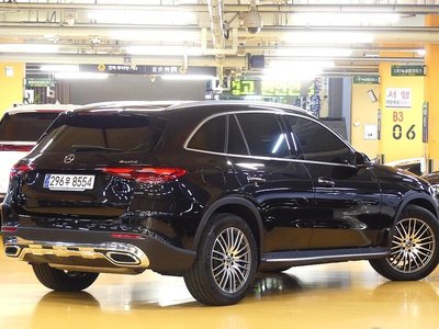2025 Mercedes-BENZ GLC — фото 4