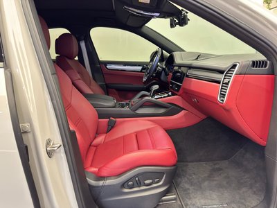 PORSCHE CAYENNE - 10