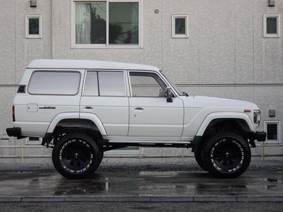 TOYOTA LAND CRUISER 60 - 5