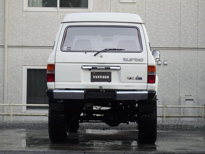 TOYOTA LAND CRUISER 60 - 10