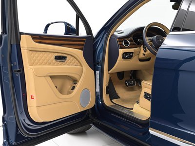 BENTLEY BENTAYGA - 8
