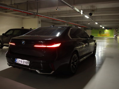 BMW 7 SERIES - 5