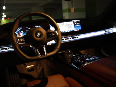 BMW 7 SERIES - 10