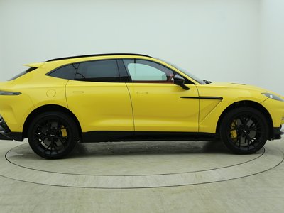 صورة 4 لـ 2025 Aston Martin DBX