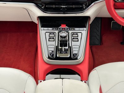 صورة مصغرة 52 لـ 2025 Aston Martin DBX