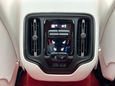 صورة مصغرة 51 لـ 2025 Aston Martin DBX