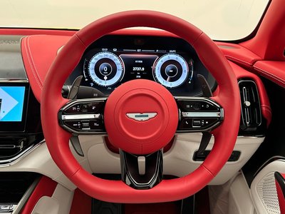صورة مصغرة 45 لـ 2025 Aston Martin DBX
