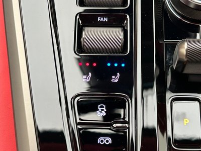 صورة مصغرة 55 لـ 2025 Aston Martin DBX