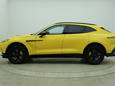 صورة 8 لـ 2025 Aston Martin DBX