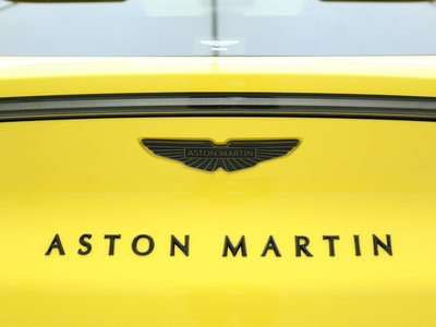 صورة 9 لـ 2025 Aston Martin DBX