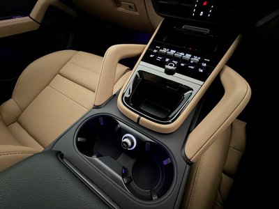 صورة مصغرة 40 لـ 2026 Porsche CAYENNE