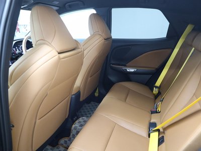 2025 Lexus LBX 照片 16