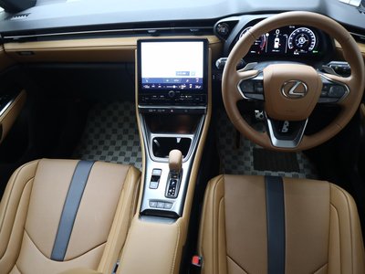 صورة مصغرة 24 لـ 2025 Lexus LBX