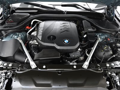 2025 BMW 5 SERIES 照片 7