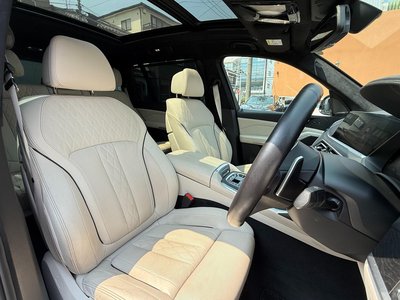 2021 BMW X7 — миниатюра 17