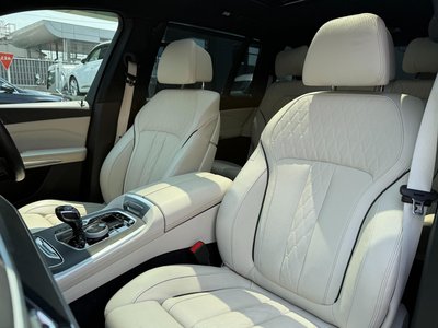 2021 BMW X7 — миниатюра 19